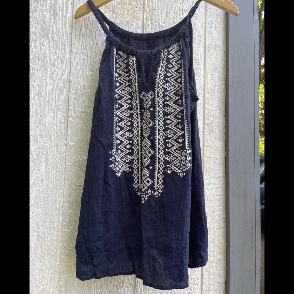 Keyhole embroidery halter top